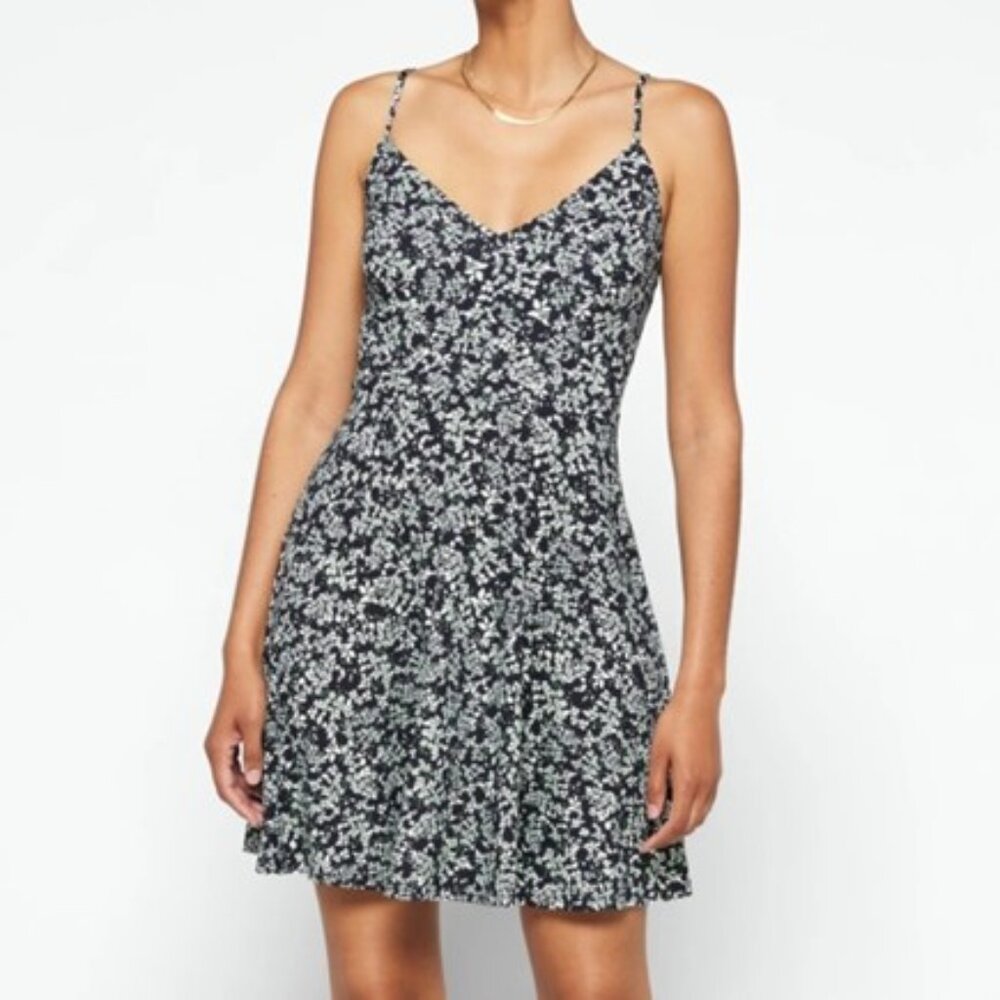 NINE BRITTON Lizzy Brushed Floral Print Dress NWT